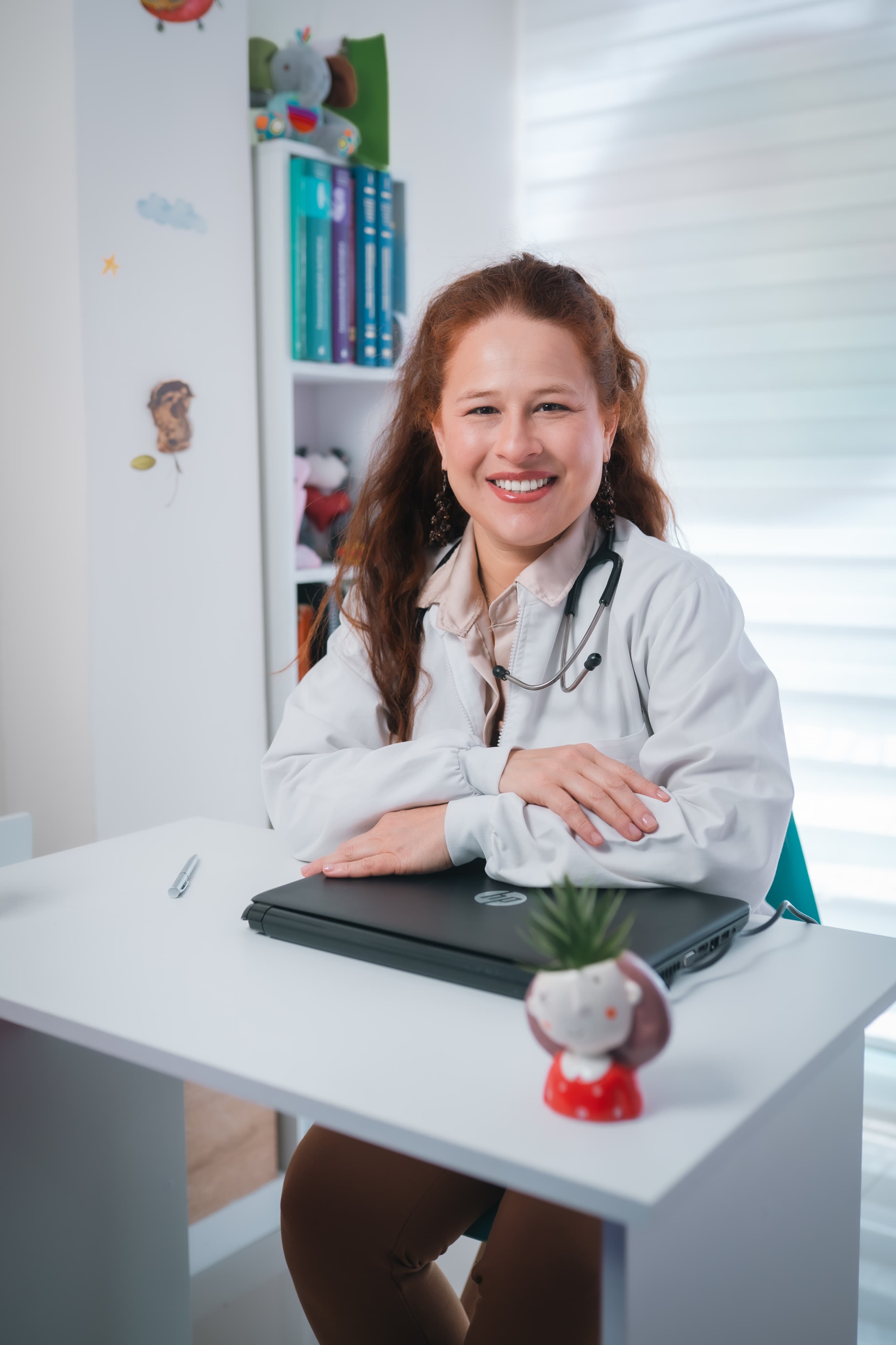 Dra. Carlina Mora - Cirug&iacute;as Complejas en ni&ntilde;os y Adolescente en Azogues 